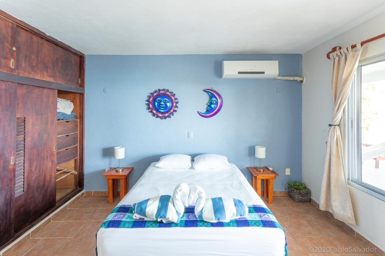 Casa Sol Y Luna Bacalar Bed & Breakfast Exterior photo